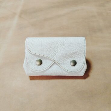 ルーズ財布　白