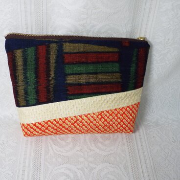 切り替え配色自慢のポーチ