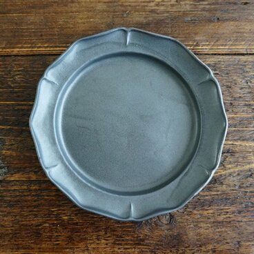 花リム皿L（黒マット）