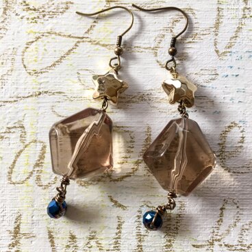 魔女っ子耳飾り(イヤリングorピアスOK)