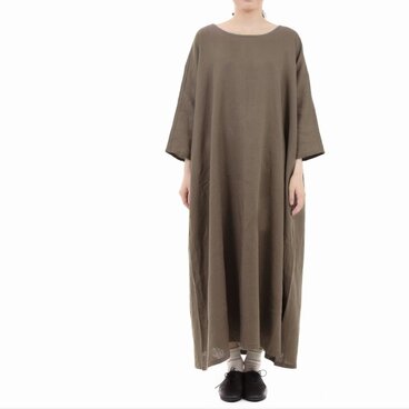 素朴なワンピース〈モカ〉