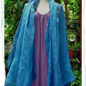 自然染め　リネンのストール(藍グラデーション）