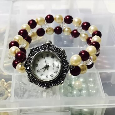 ブレスレット風腕時計