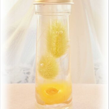 ハーバリウム　バラ＆天然石ムーストーンサザレ