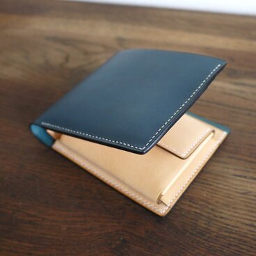 二つ折り財布：SLOW（コインポケットのボタンが隠れる仕様）