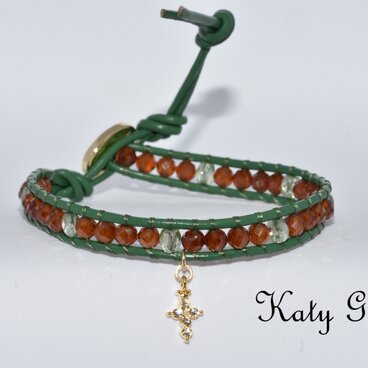 ヘソナイトのラップブレスレット 821