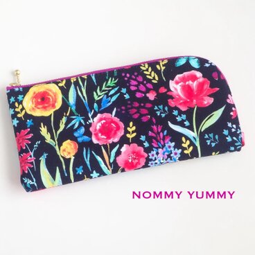 L字ファスナー長財布   満開の花々  ＊218＊
