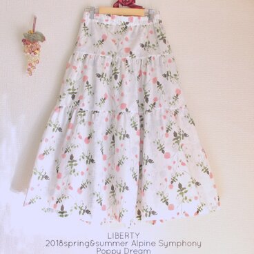 リバティポピードリームの贅沢ティアードスカート