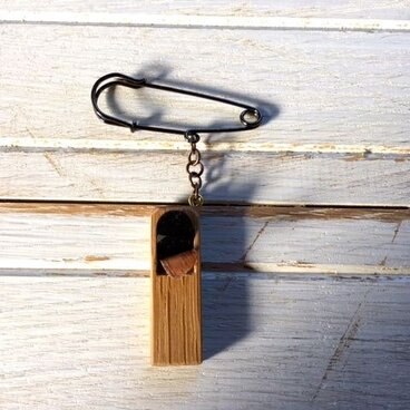 小さいカンナのショールピン