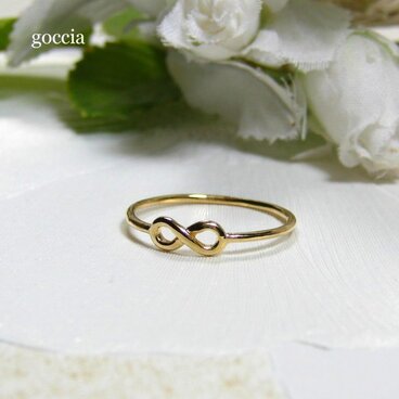インフィ二ティ（∞）の極細リング （K18イエローゴールド）