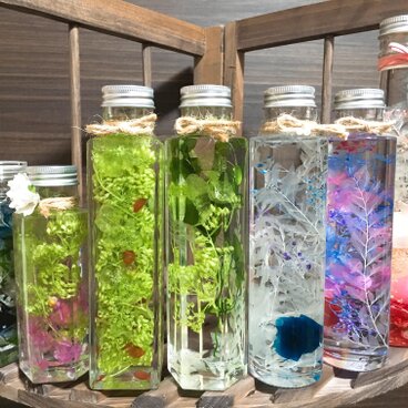 ハーバリウム（ビンのみ）　♪お手入れ不要、インテリア・プレゼントにどうぞ♪