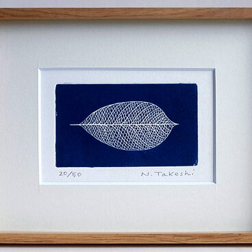 はっぱ・A/ 銅版画（紺色） (額あり）