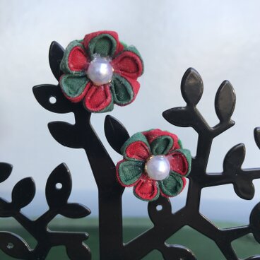 クリスマスカラーのピアス