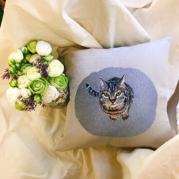 手刺繍クッションカバー（MEOCUSH109）