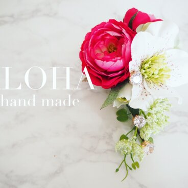 ムーブピンクのコサージュ