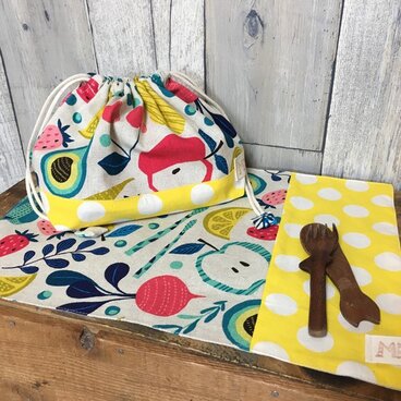 【通園通学】やさいくだもの柄お弁当袋・ランチマットセット