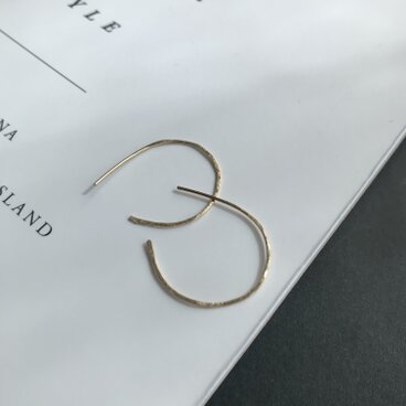 14kgf テクスチャーフープピアス