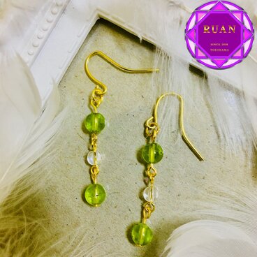 ✨誕生石ピアス✨８月生まれ