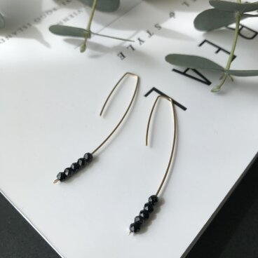 ブラックスピネル14kgf マーキスフックピアス