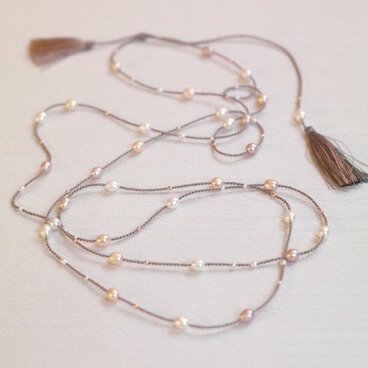 しなやか淡水パールロングネックレス「Flow」