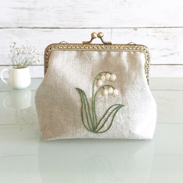 すずらんの刺繍のがま口ポーチ L　受注制作