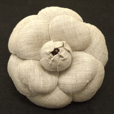 リネンのカメリア（生成り）