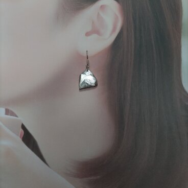 台形のピアス SV925
