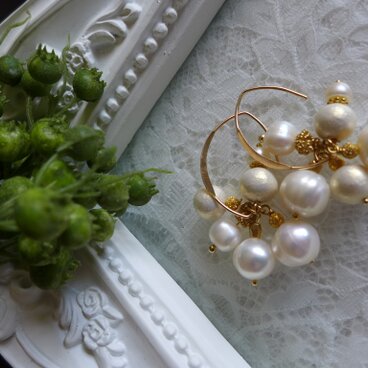 ミックスパールポンポンピアス