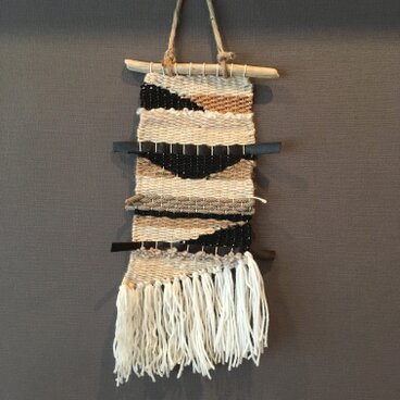 【流木タペストリー】ベージュ＆ブラック＆ホワイト