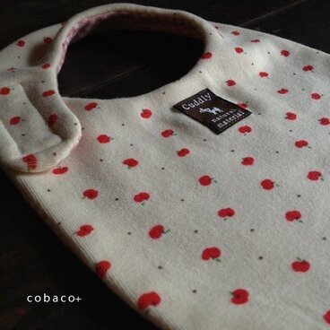 ベビースタイ（りんご）