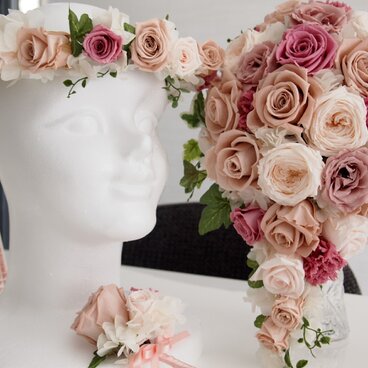 プリザーブドフラワー【キャスケードブーケ】