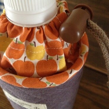 ペットボトルホルダー（りんご）