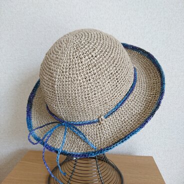 ラフィア風サマーハット☆ビスケット×ディープブルー