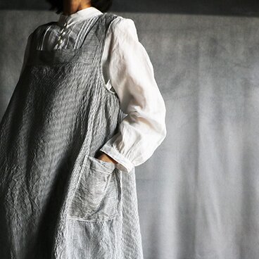 エプロンワンピ：ストライプ