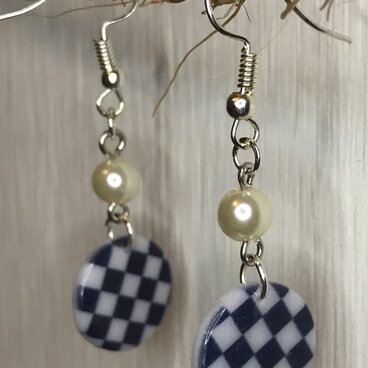 チェック柄ピアス 丸タイプ