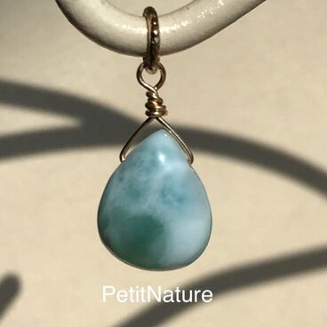 人気！ ラリマー のペアシェイプペンダントトップ