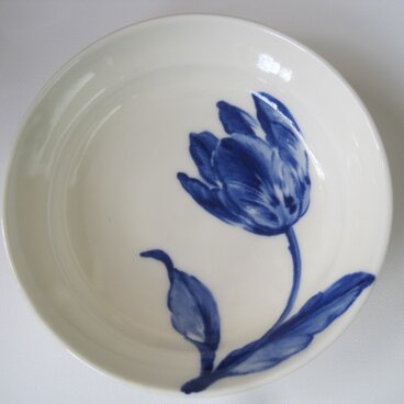 チューリップ絵皿