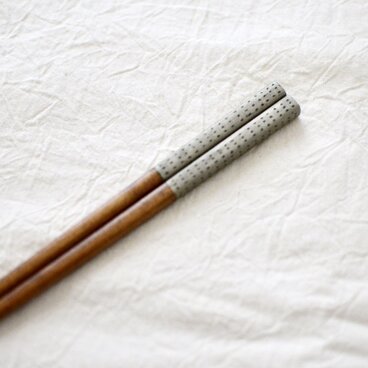 錫模様・拭き漆箸（ドット・茶）<21cm or 23cm>