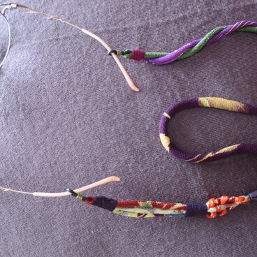 ヒヤッとしない　縮緬眼鏡ストラップ