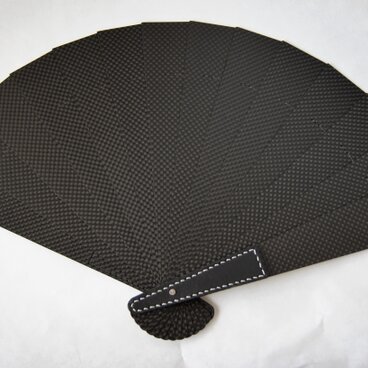 扇子　カーボン製（平織）