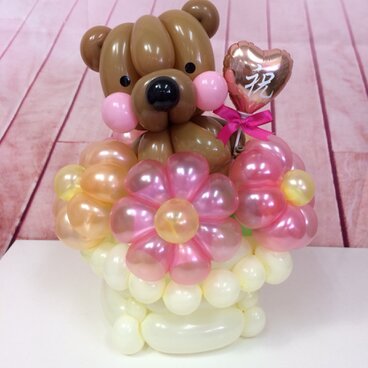 くまちゃんのお祝いの花かごギフト