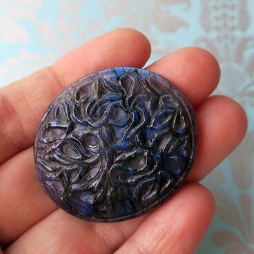 【送料無料】花カービング（ラブラドライト）