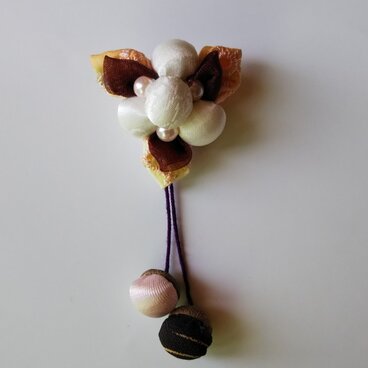 布製軽いブローチ　和洋両用（オーダー可）