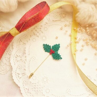 【受注制作】柊のピンブローチ❄グリーン