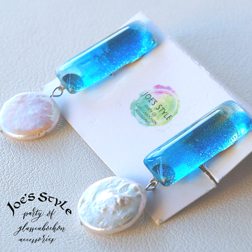 オリオンブルーとコインパールのイヤリング