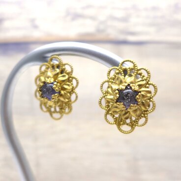 真鍮とガラスのイヤリング オーバル 紫：ヴィンテージ ビンテージ アンティーク