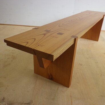 欅のシンプルベンチ