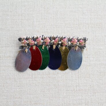 五色の羽(ブローチ)