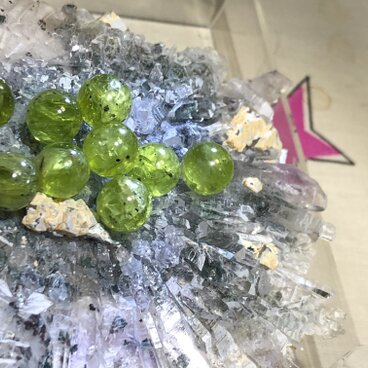 四種類の石から好きなものを3点セット