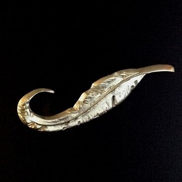 フェザー羽ブローチ（シルバー）